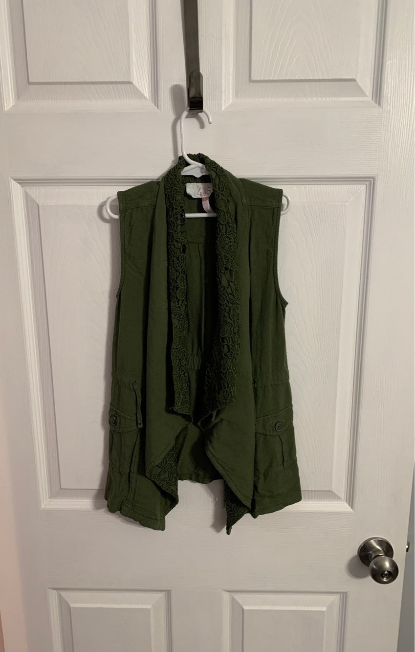 Matilda Jane  435 That’s The Ticket Vest Size 8 Olive Green